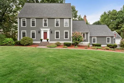 275 Pleasant St 1