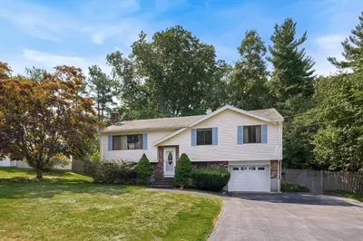 38 Freeport Dr