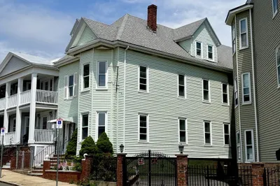 114 Byron Street 1