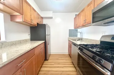 133 Park St #1403