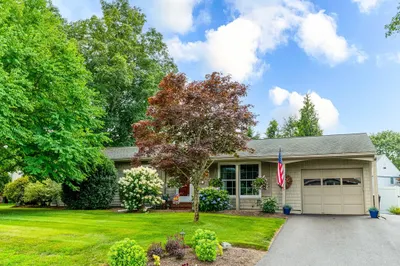 17 Thorndike Rd 1