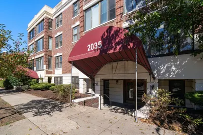 2035 Commonwealth Ave #8 1