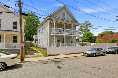 35 N Summer St 1