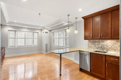 1 Huntington Ave #309