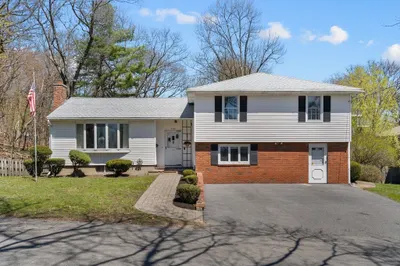 255 Mountain Ave