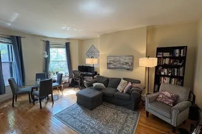19 Upton Street #3