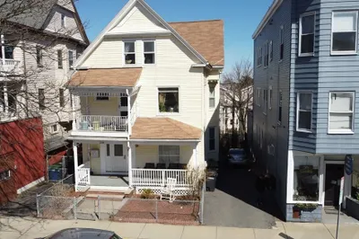 239 Highland Ave 1