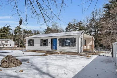 100 Oaklawn Ave 1
