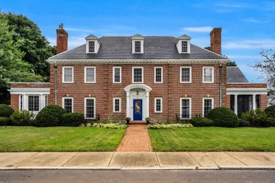 16 Atlantic Ave 1