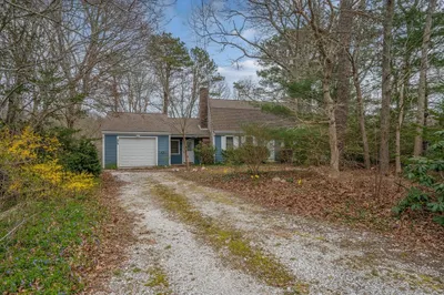96 Stoney Cliff Rd 1