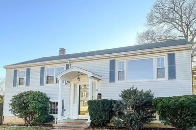 25 Westmoor Rd 1