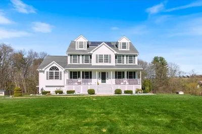 26 Lisa Ln 1