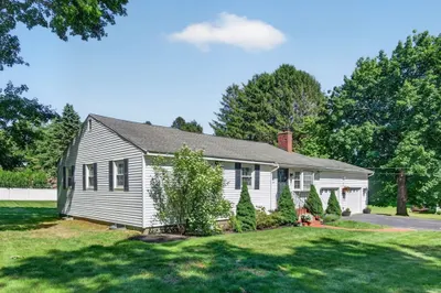 15 Lovejoy Rd 1
