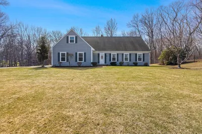 91 Rosewood Ln 1