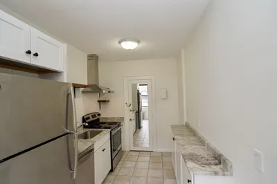 137 Englewood Ave #34