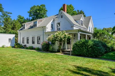 340 Main St #1 1