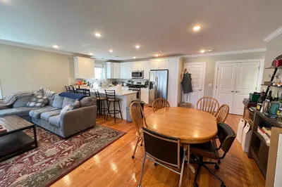 116 Holland St #2L