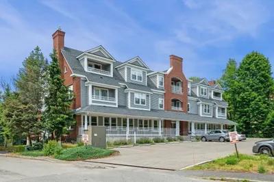 1732 Main Street #205 1