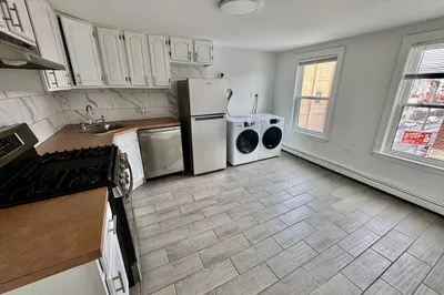 137 K St #3