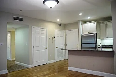 1522 Vfw Parkway #402 1
