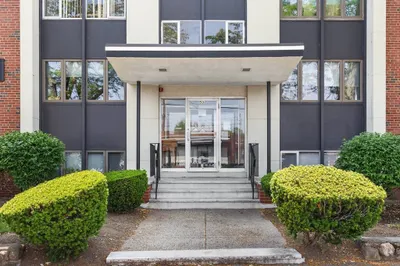 50 Tuttle St #6