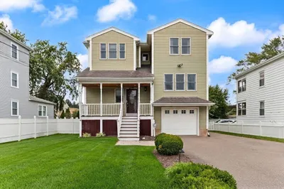 16 Saint James Ave 1