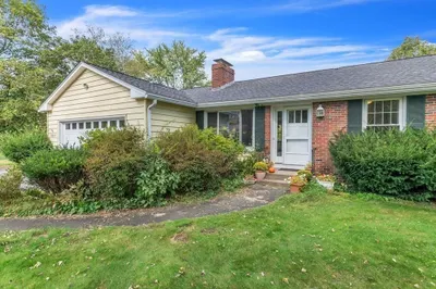36 Grantwood Dr