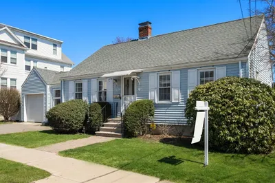 54 Bromfield St 1