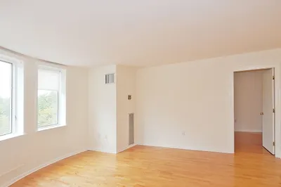 10 Rogers St #401