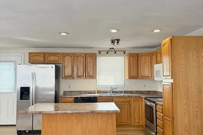 33 N Sullivan Rd #1