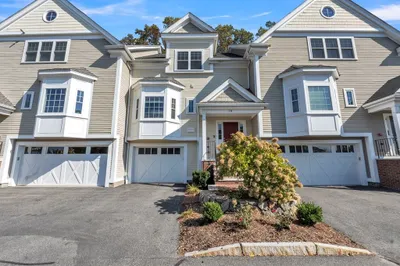 12 Murray Ave #18 1