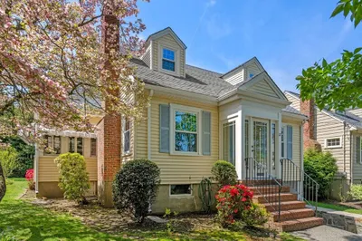 27 Hope Ave