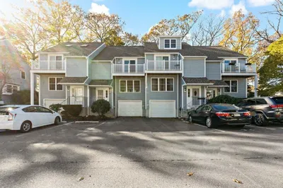 140 N Main St #7B