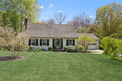 16 Puritan Rd 1