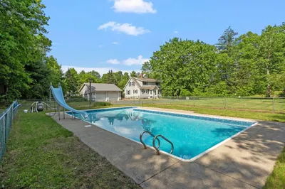 142 North Orange Rd 1
