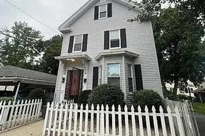 36 Lawrence St #2
