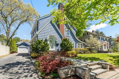 33 Longfellow Road