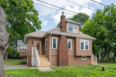 22 Chapin Ave