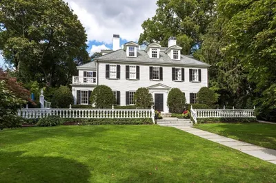 153 Brattle St 1