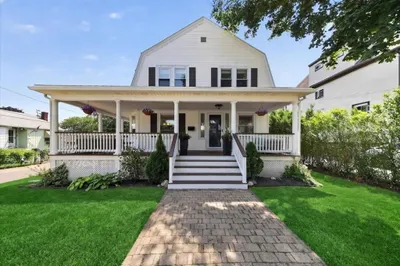 93 Sachem St 1