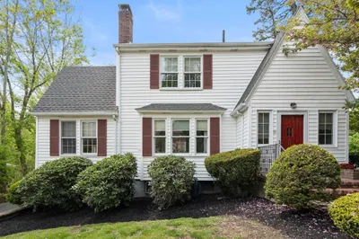 32 Marcia Rd