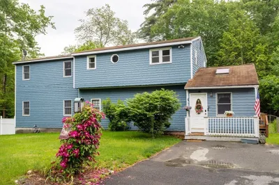 70 Valley Rd