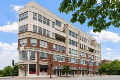 51 Lafayette Street #606 1