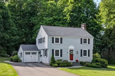 24 College Rd