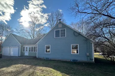 8 Hatch Rd 1
