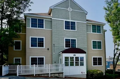48 Federal Street #102 1