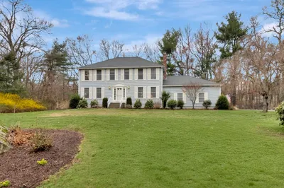 19 Jacob Drive 1
