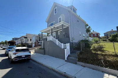 44 Rand St 1