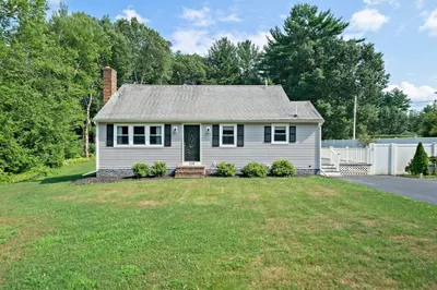 128 Bay State Cir