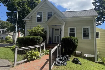 38 Crescent Road #38 1